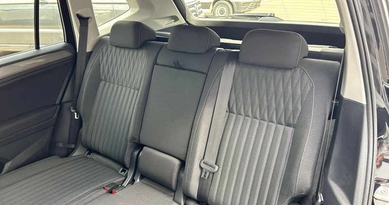 Volkswagen Tiguan Allspace cena 176760 przebieg: 1, rok produkcji 2024 z Dzierżoniów małe 232